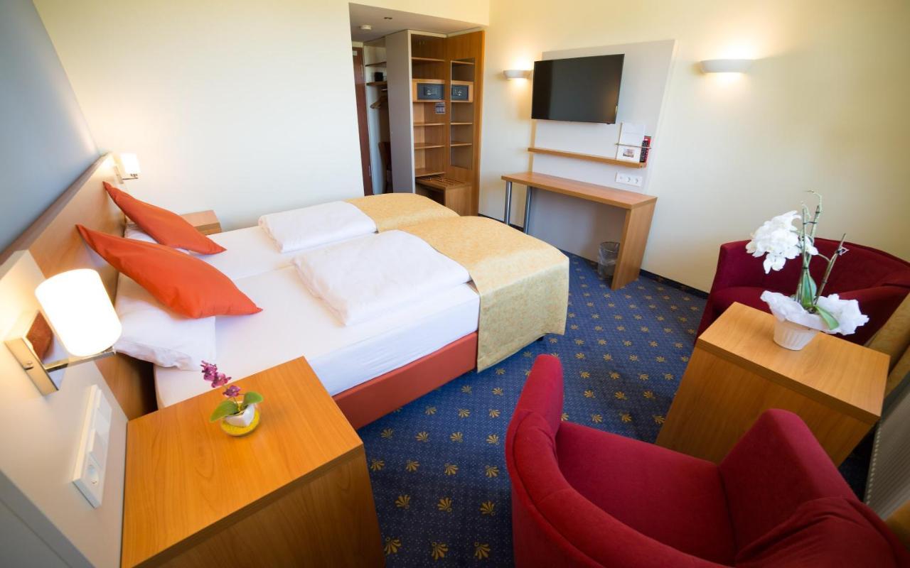 Berghotel Tambach Отель 3*